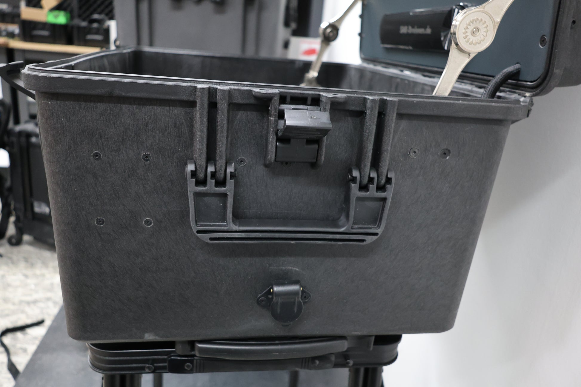 Monitorkoffer für DJI Matrice 4 – 21" 2000 Nits Tageslicht-Monitor | Ready-to-Fly Lösung