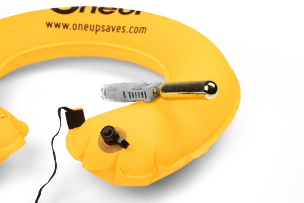 OneUP (Classic+) neue Version! Selbstaufblasender Hufeisen Rettungsring