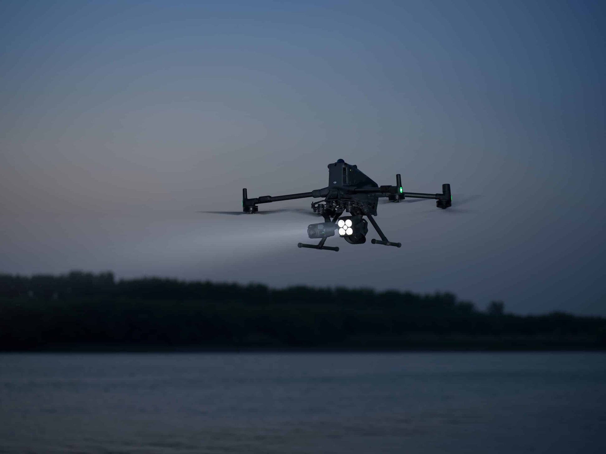 DJI Enterprise DJI Matrice M400 RTK (inkl. 12 Monate DJI Care Enterprise Plus)